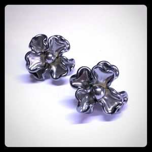 Vintage Antique floral gray clip on earrings